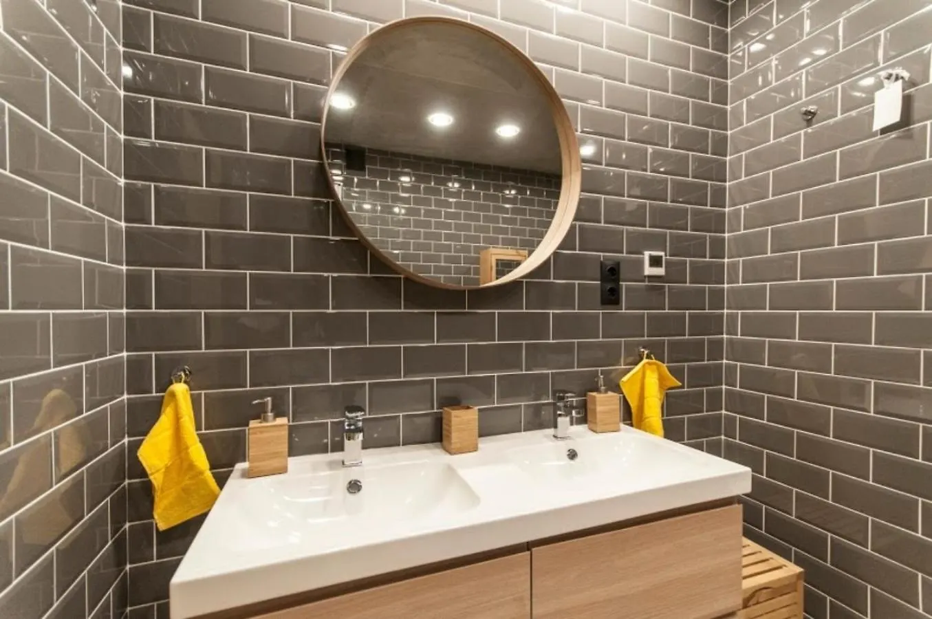 Geometric Luxury Apartment In The Center With 3Br Budapest Hungary