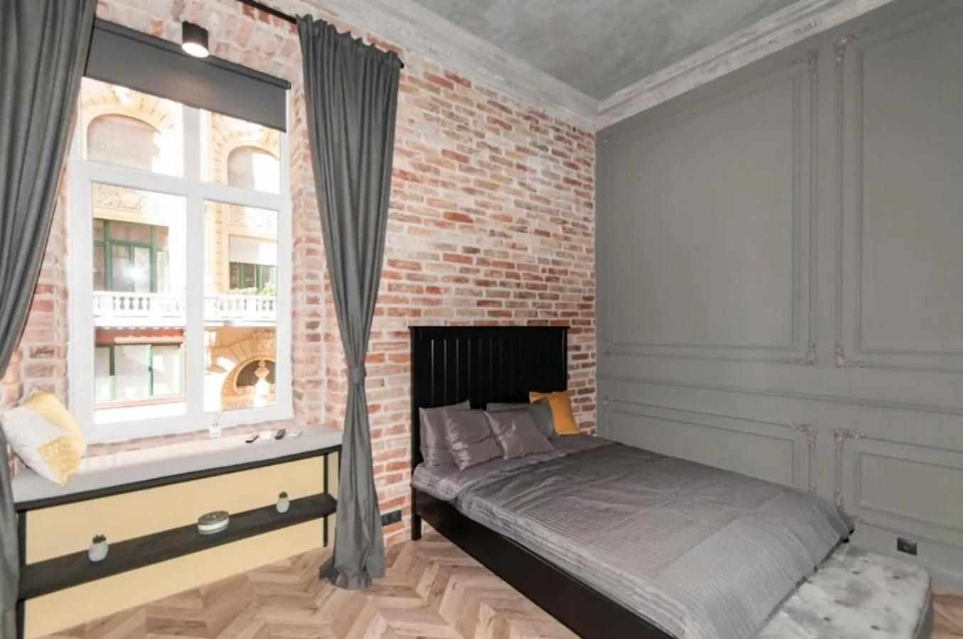 Geometric Luxury Apartment In The Center With 3Br Budapest